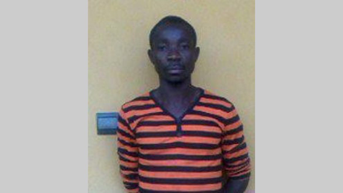 *** Local Caption *** Rodrigue Matoula, l'auteur d'une tentative de viol sur une fille de 5 ans  Makokou, le chef-lieu de la province de l'Ogoou-Ivindo. Ici, dans les locaux de la Police d'investigations judiciaires (Pij).