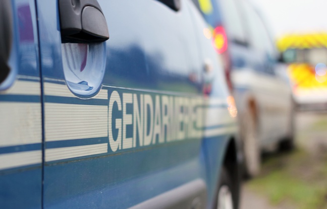 648x415_illustration-vehicule-gendarmerie-pres-rennes
