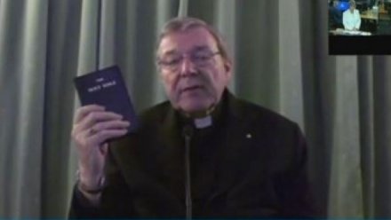 Le cardinal Pell a témoigné devant la Commission royale d’enquête sur les crimes pédophiles lundi matin depuis un hotel à Rome. 