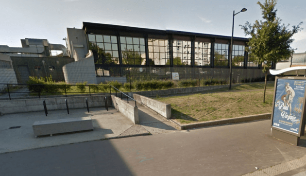 Le mis en cause se serait livré à des attouchements sexuels sur un adolescent de 13 ans, à la piscine de la Mare-Rouge, au Havre (Seine-Maritime). (Photo capture d'écran Google Street View).