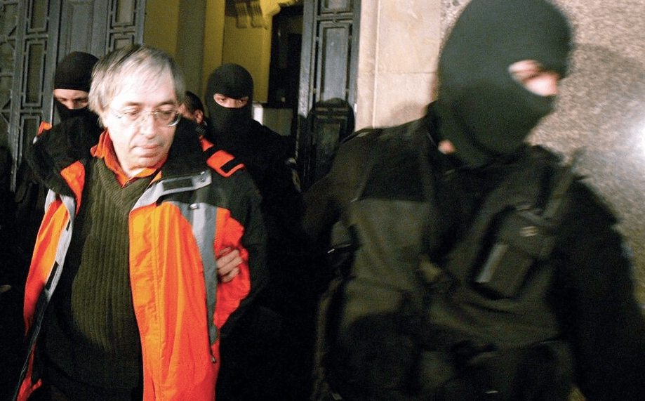 Arrestation BIVOLARU en 2004 par AFP