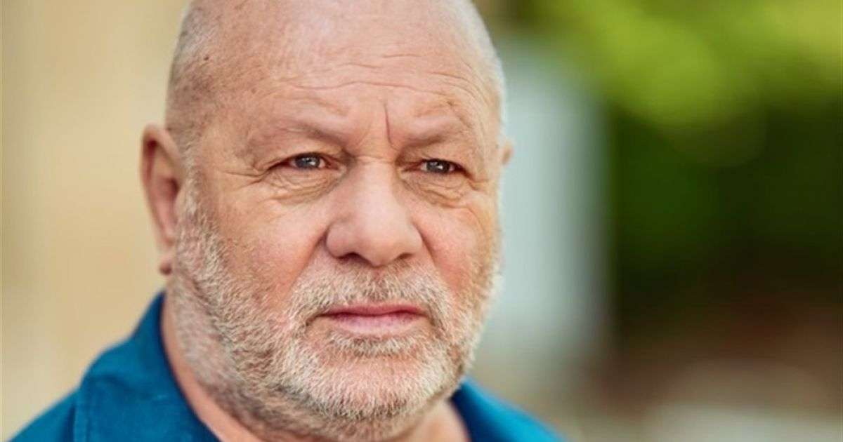 Paris | L’acteur J. Bouanich sous bracelet pour agressions sexuelles incestueuses